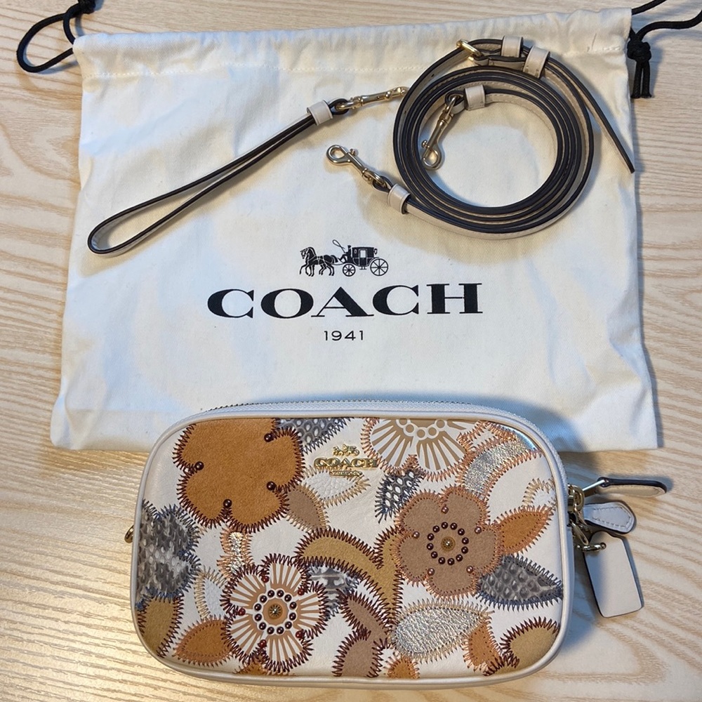 NWOT Sadie perfect condition discontinued coach crossbody